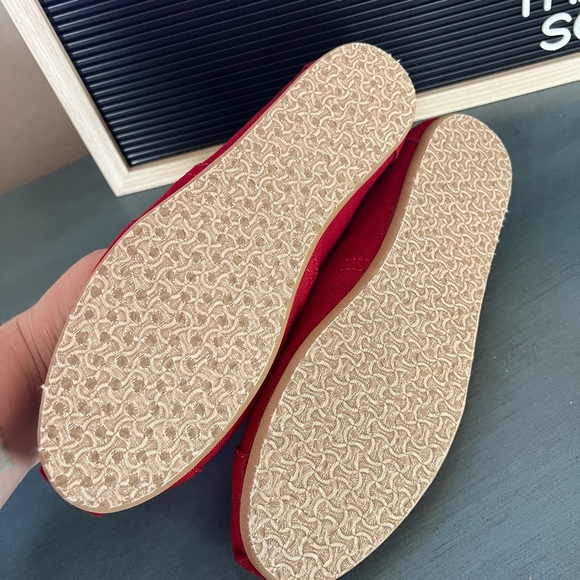 Red Alpargatas - Picture 3 of 7